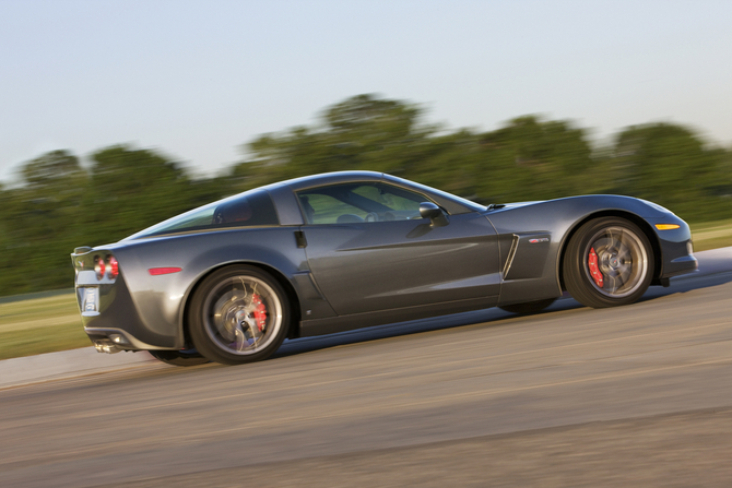 Chevrolet Corvette Z06 LZ2