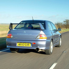 Mitsubishi Lancer Evolution VIII FQ330