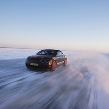 Bentley to Host Ice Driving Event in Finland with Continental GTs