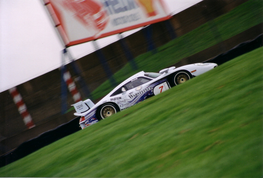 Porsche 911 GT1 EVO