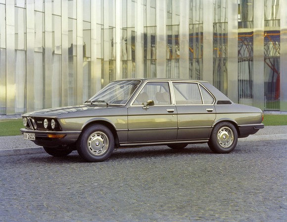 BMW 528i