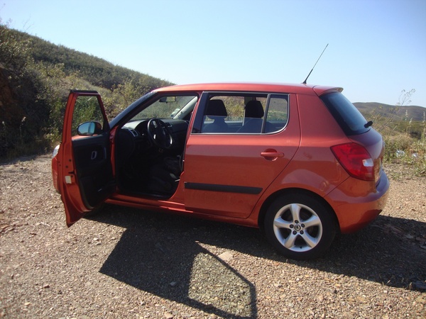 Vendo Skoda Fabia Elegance Laranja 5.380,00€