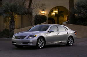 Lexus LS Hybrid 600h L