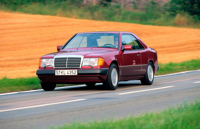 Mercedes-Benz 220 CE