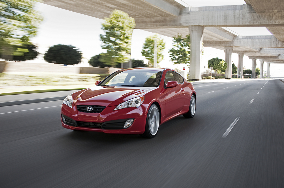 Hyundai Genesis Coupé 3.8 R-Spec Manual