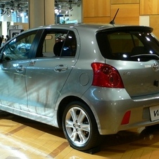 Toyota Vitz 1.0 F