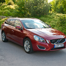 Volvo V60 3.0 T6 SE Lux 4WD AT