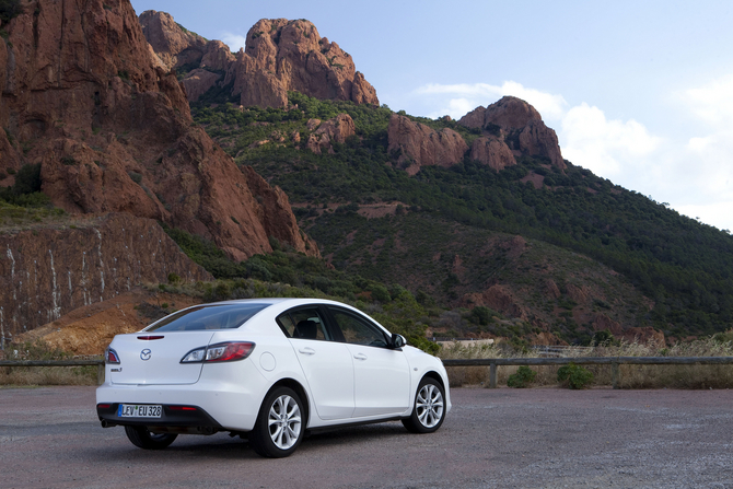 Mazda 3 CS MZ-CD 1.6 Exclusive