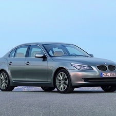 BMW 530i (E60)