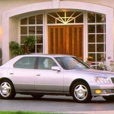 Lexus LS400