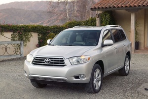 Toyota Highlander Base 4X4