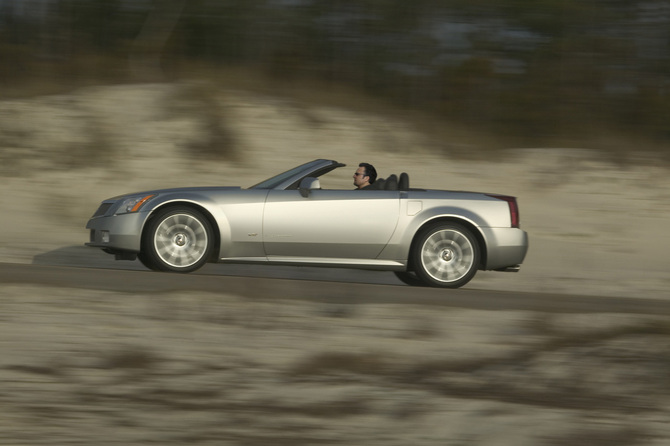 Cadillac XLR-V