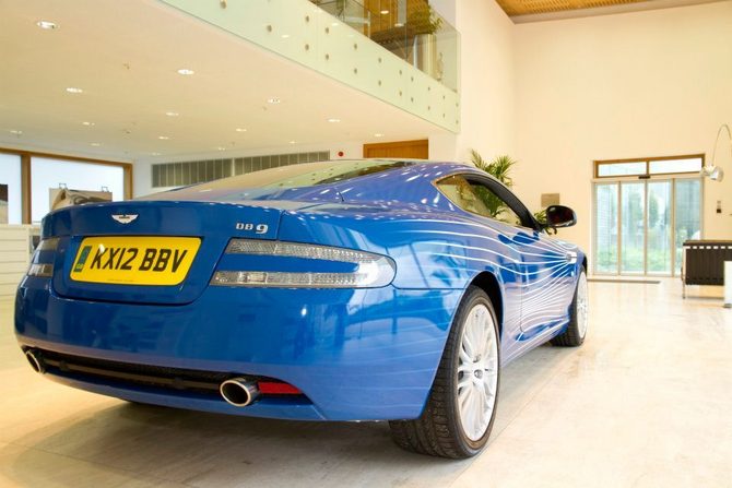 Aston Martin DB9 1M