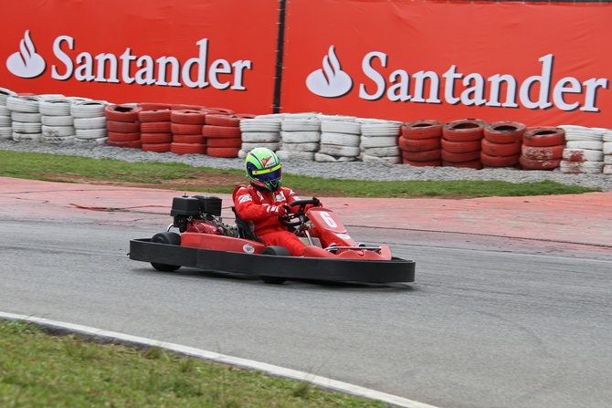 Felipe Massa to Compete in 100th Grand Prix for Ferrari, Looking Forward to Better Year Next Season