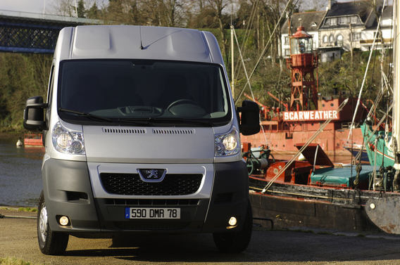 Peugeot Boxer 335 L3H3 2.2 HDi