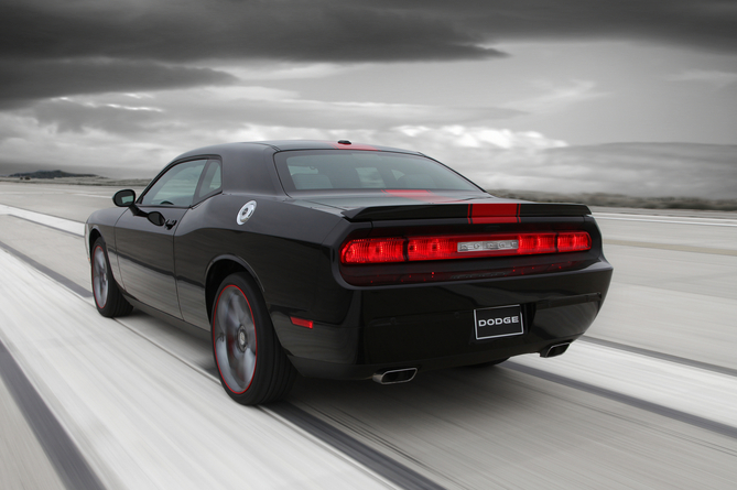 Dodge Challenger Rallye Redline Adds Sporty Looks to V6 Engine