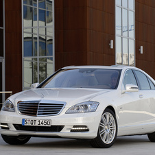 Mercedes-Benz S 400 Hybrid Auto (FL)