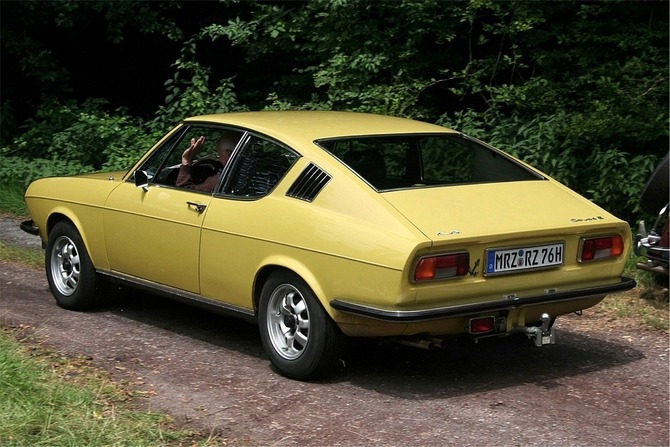 Audi 100 Coupé S