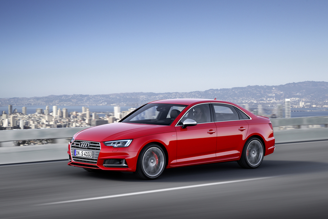 In the case of the S4 Sedan the engine allows the car to reach the 100km/h mark in 4.7 seconds and a top speed of 250km/h