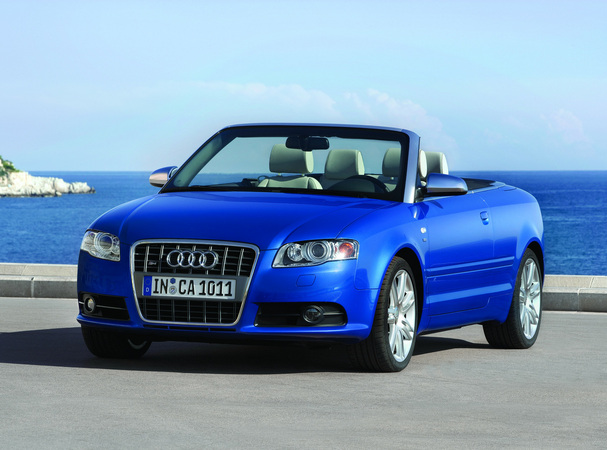 Audi S4 Cabriolet 4.2 V8 quattro