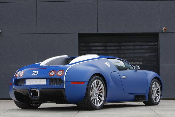 Bugatti Veyron Bleu Centenaire