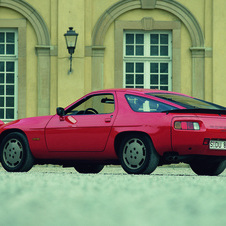 Porsche 928S