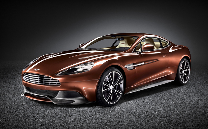 Der neue Vanquish trägt einen Ring aus Sicht-Karbon.