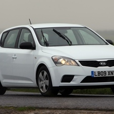 Kia cee'd 1.6 CRDi 115cv EX (09)