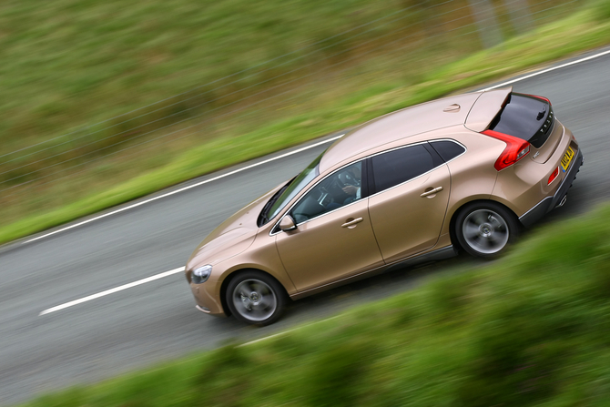 Volvo V40 D4 Summum