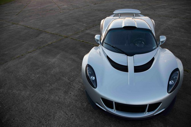 Video of the 1200hp Hennessey Venom GT as Driven by Jay Leno