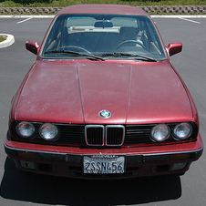 BMW 323i