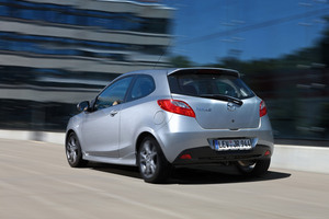 Mazda 2 MZR 1.3 Exclusive 86cv