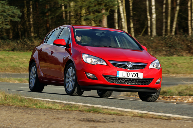 Vauxhall Astra Hatchback 1.4T SRi