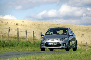 Mazda 2 MZR 1.5 Sport Plus 103cv