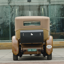 Bentley 6½-Litre Sedanca de Ville by H.J. Mulliner