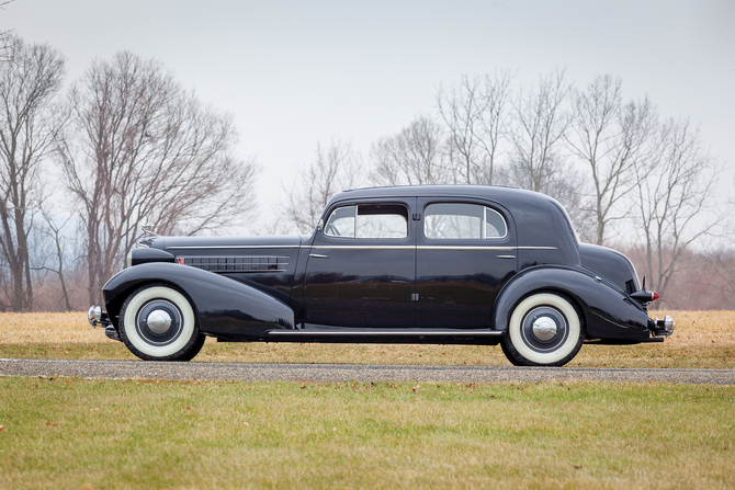 Cadillac Series 30 Five-Passenger Town Sedan by Fleetwood