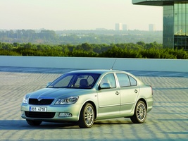 Skoda Octavia 2.0 TDI Elegance DSG 6v