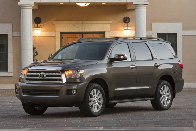 Toyota Sequoia SR5 4.6L 4X2