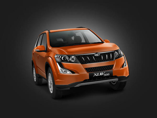 Mahindra XUV500 W10 AT