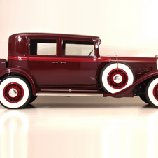 Cadillac V-12 Town Sedan by Fisher