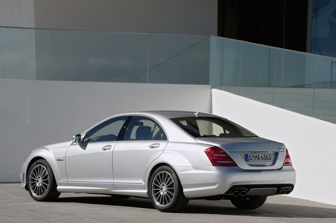 Mercedes-Benz S 63 AMG (FL)