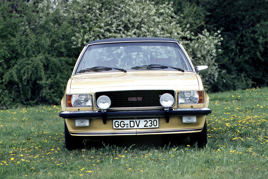 Opel Commodore GS/E 2.8 Coupé Automatic