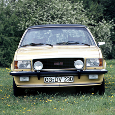 Opel Commodore GS/E 2.8 Coupé Automatic