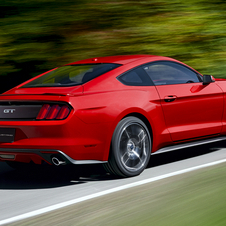 Ford Mustang 6