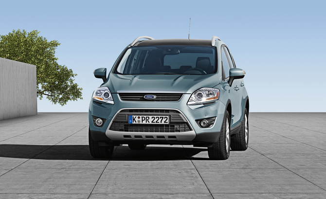 Ford Kuga 2.5 Titanium (Auto)