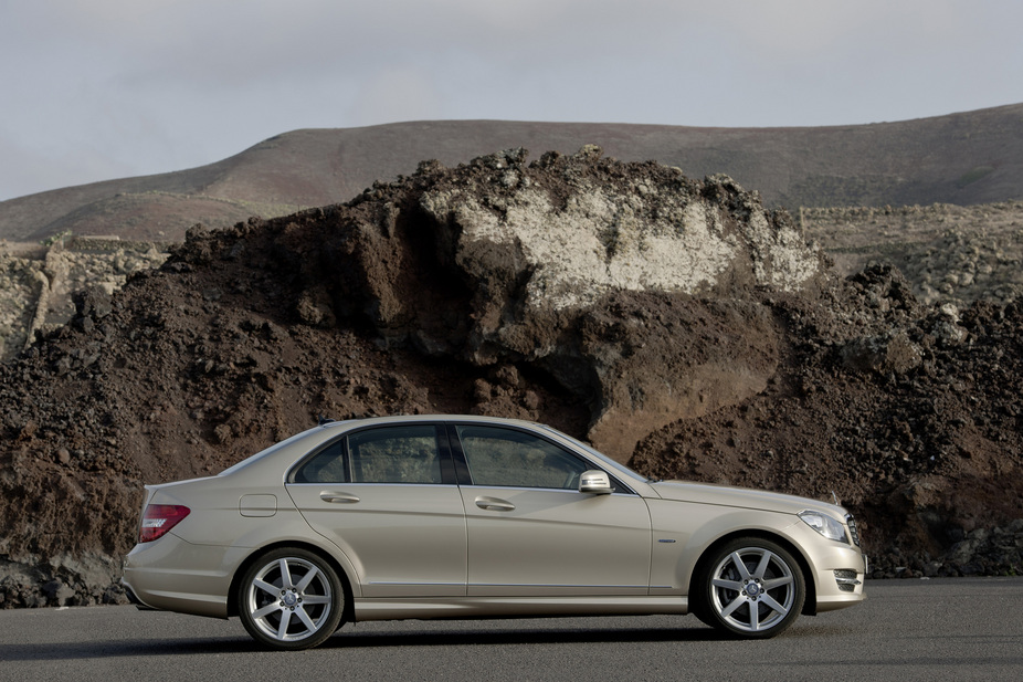 Mercedes-Benz C 350 CGI 4MATIC BlueEFFICIENCY Saloon