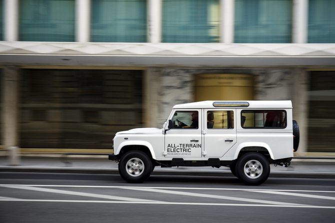 Land Rover Defender Electric Concept