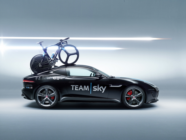 Normally teams use station wagons with larger space, in Team Sky's case, the Jaguar XF Sportbrake