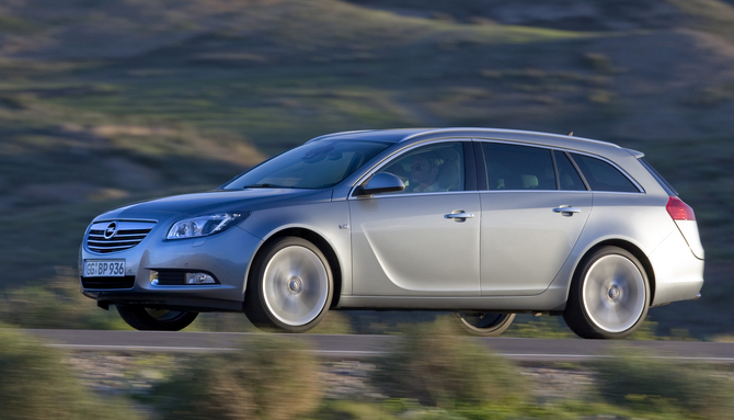 Opel apresenta motor twin-turbo diesel para o Insignia