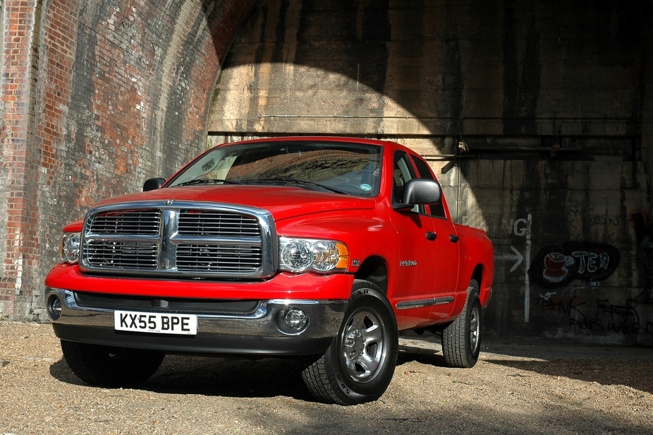 Dodge Ram 2500 Mega Cab 4X2 LARAMIE SWB